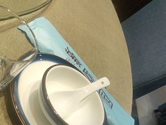 -新颐园本帮江浙菜·红烧猪手煨鲍鱼·红烧肉(顾村公园电台路店)