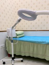 -苗医生专业祛痘·皮肤管理