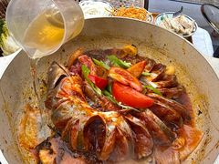 -刘姐啤酒鱼民族演艺餐厅(西街总店)