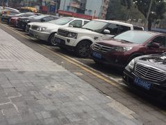 -汕品潮牛正宗潮汕火锅(华师店)