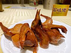 招牌烤乳鸽-石岐佬中山菜馆(张溪店)