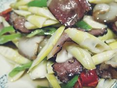 高山老腊肉-将就吃农家特色土菜馆