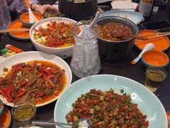 -川流不息·地道川菜·小龙虾(松东路店)