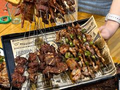 -黄小串·烤串海鲜涮牛肚(升龙广场店)