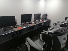-ROG玩家国度电竞馆零零柒(凯马店)