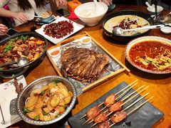 -阿楷·二十年烧烤宵夜·渔家小寨(达明店)