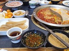 -沸炉重庆老火锅(军事博物馆店)