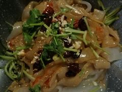 拉皮盆菜-95号酱骨·一块豆腐(展春园西路店)