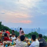 重庆南山上看夕阳烤烧烤真的太美啦
