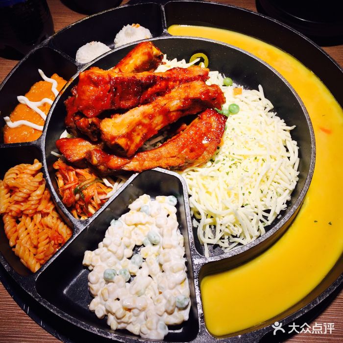 詹姆仕皇冠猴芝士排骨主题餐厅(悦荟广场店)-图片-上海美食-大众点评