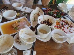 -隔壁老王·家常云南菜(花巷店)