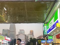-万达广场(南昌红谷滩店)