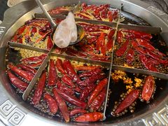 -洞亭火锅(防空洞总店)