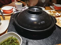 竹荪菌猪肚鸡小锅-洪氏嗨捞·广东猪肚鸡·椰子鸡火锅(西咸万象城店)