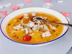 仔椒藤椒石鸡-三利音·东方司宴(外滩店)