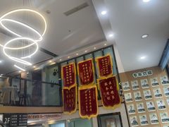 -半岛宠物医院24小时·内窥镜·牙科·碎石中心(府城大道店)