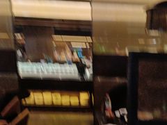 -钱小奴海鲜自助黑金店(杭州滨江龙湖店)