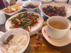 -隔壁老王·家常云南菜(花巷店)