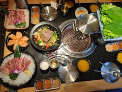 -韩烧牛中牛·甄选黑牛烤肉(黑金店)