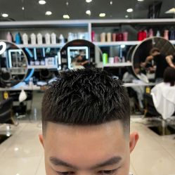 -海文先生国潮烫染男士理发馆