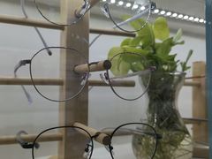-翰佐蔡司小乐圆·依视路星趣控·暴龙眼镜折扣店