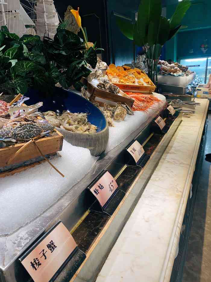 渔纬港海鲜自助餐厅(加州商业广场店)