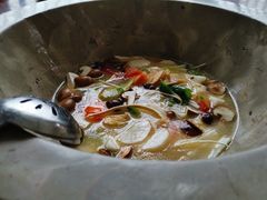 -姚记抚仙湖石锅鱼庄