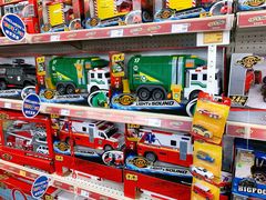 -TOYSRUS玩具反斗城(宁波和义大道店)