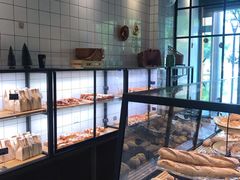 面包甜点陈列柜-81bakery(关山路店)