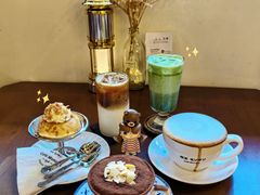 -Café Monson