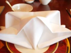 白-无锡城中皇冠假日酒店·芳园中餐厅
