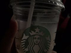 -星巴克臻选(济南万达店)