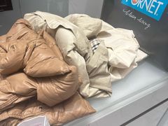 -福奈特洗衣洗鞋(宝华广场店)