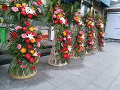 -万卉源鲜花店(百尚生活广场店)