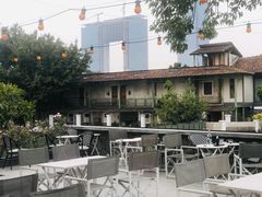 -喜洲吧·江畔老船厂·庭院餐厅(喜临院店)
