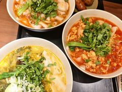-顺溜·手工刀削面·黑金店(铜锣湾店)