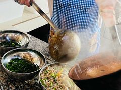 -正宗杨记普洱酸醋米线(总店)