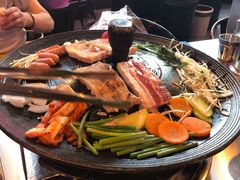 -豚豚家돈돈가韩国锅盖烤肉(新北万达店)