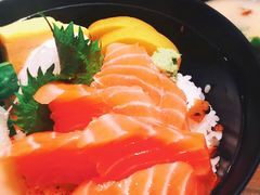 三文鱼盖饭-小山日本料理(兴业太古汇店)
