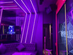 -星聚会KTV(龙湖上海奉贤天街店)