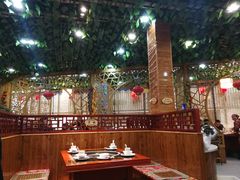 大堂-袁小二大东北铁锅炖(吉祥村总部)