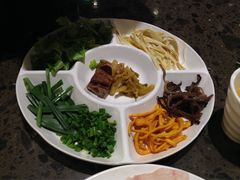 -鸿通城购物中心