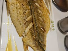 -赶海部落海鲜城(海阳路店)