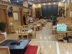 -三锅莊·牦牛肉火锅·香格里拉特色藏餐宴请餐厅(菱角塘路店)