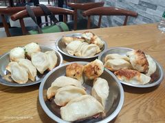 -黄阿姨锅贴大王(万航渡路店)