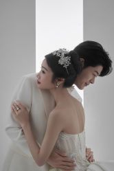 -雪中彩影婚纱摄影·微光艺术中心