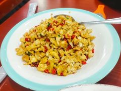 -湖南人家湘菜馆(镇江路店)
