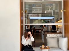 -Line 咖啡(石厦花园店)