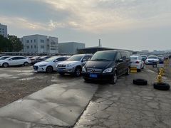 -康新公路(地铁站)