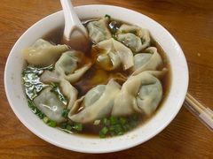 红汤荠菜肉大馄饨-吴家馄饨